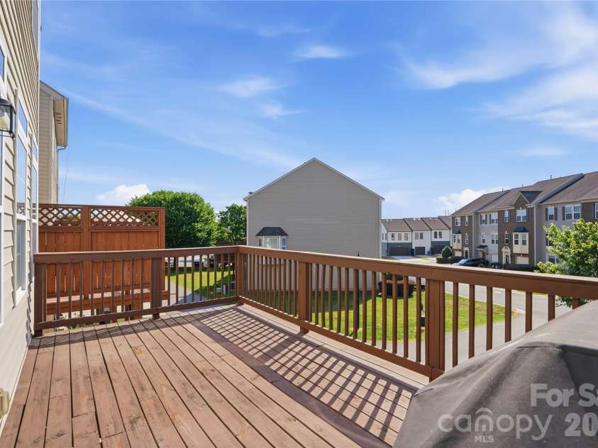 10005 Kings Parade Boulevard, Charlotte, NC 28273.  MLS# CAR4381853, YatesRealty ID 31394. 