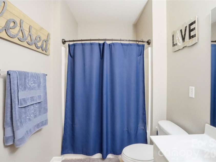 10005 Kings Parade Boulevard, Charlotte, NC 28273.  MLS# CAR4381853, YatesRealty ID 31394. 