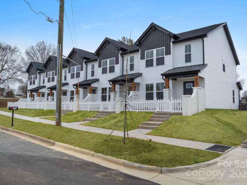 241 Rice Street, Landis, NC 28088.  MLS# CAR4284891, YatesRealty ID 31395. 