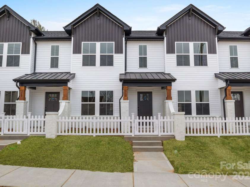 241 Rice Street, Landis, NC 28088.  MLS# CAR4284891, YatesRealty ID 31395. 