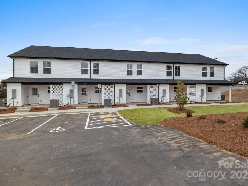 241 Rice Street, Landis, NC 28088.  MLS# CAR4284891, YatesRealty ID 31395. 