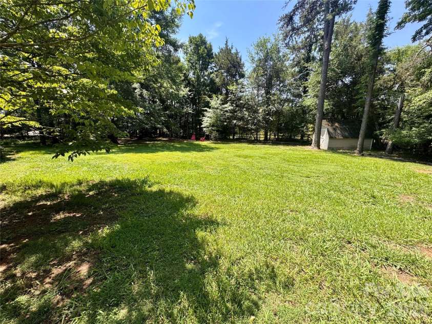 196 Flint Ridge Drive, Concord, NC 28025.  MLS# CAR4389532, YatesRealty ID 31397. 