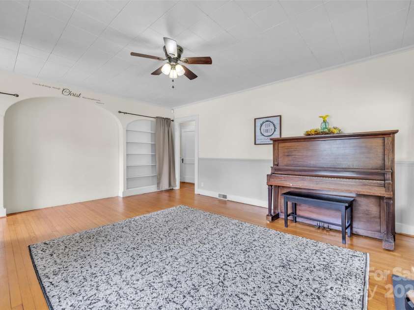 103 7th Street, Taylorsville, NC 28681.  MLS# CAR4285749, YatesRealty ID 31398. 