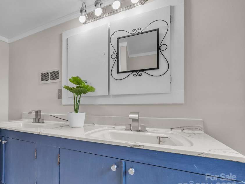 103 7th Street, Taylorsville, NC 28681.  MLS# CAR4285749, YatesRealty ID 31398. Dual SInks