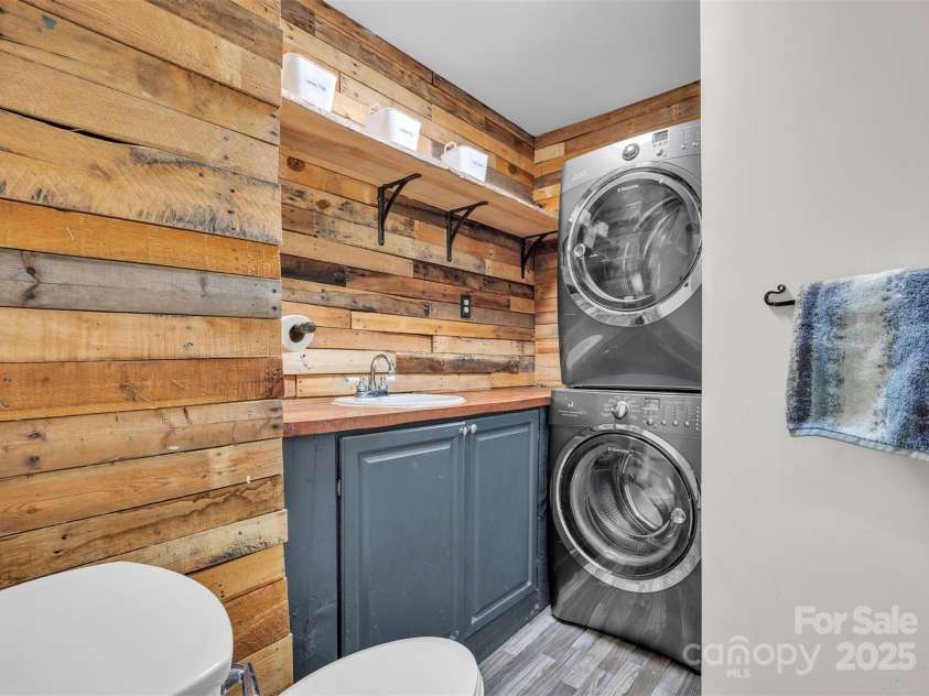 103 7th Street, Taylorsville, NC 28681.  MLS# CAR4285749, YatesRealty ID 31398. Half Bath / Laundry Room