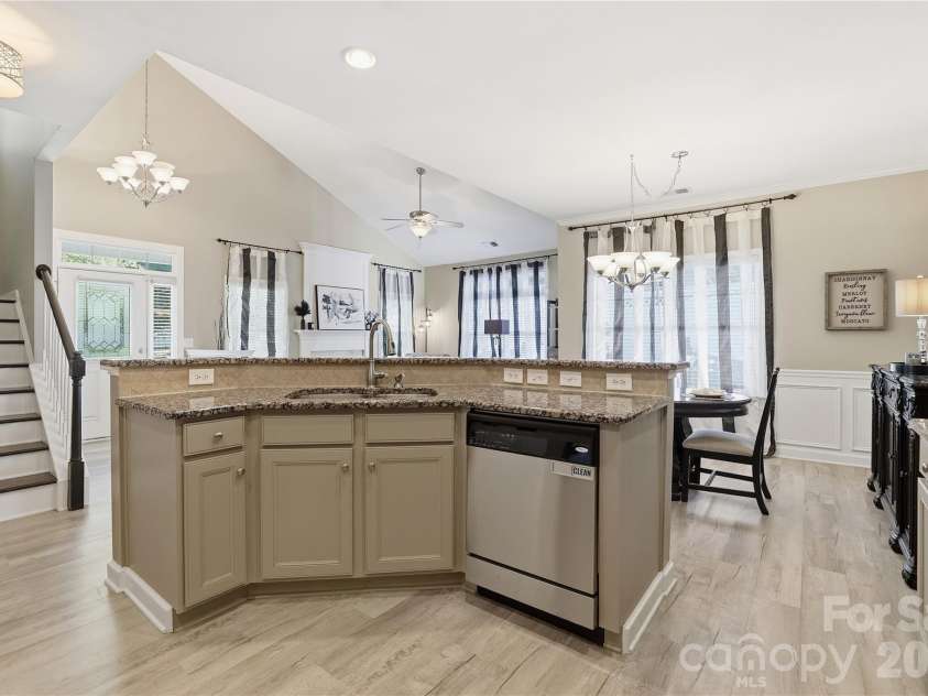 754 Winding Way, Rock Hill, SC 29732.  MLS# CAR4393691, YatesRealty ID 31398. 