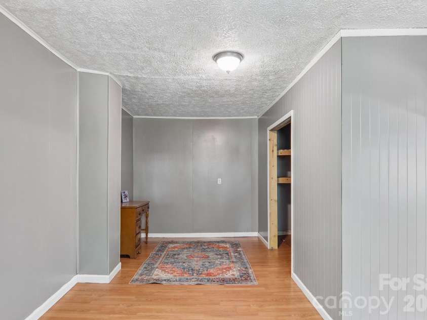 414 Skyline Drive, Canton, NC 28716.  MLS# CAR4394964, YatesRealty ID 31399. 