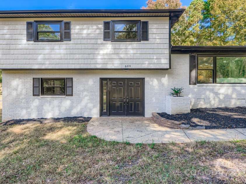 6210 Cora Street, Charlotte, NC 28216.  MLS# CAR4314569, YatesRealty ID 314. 