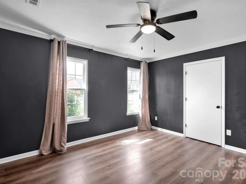 6724 Woodwedge Drive, Charlotte, NC 28227.  MLS# CAR4352052, YatesRealty ID 3140. 