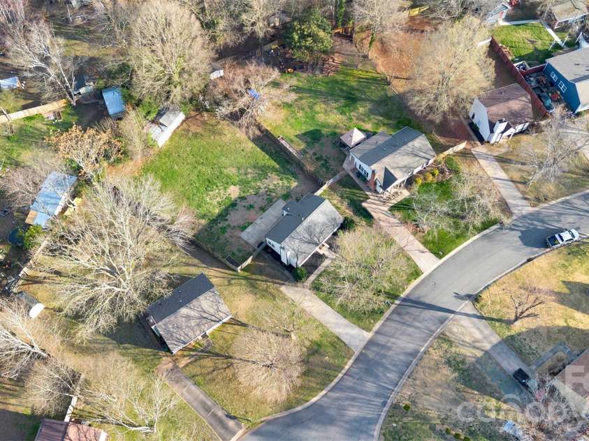 6724 Woodwedge Drive, Charlotte, NC 28227.  MLS# CAR4352052, YatesRealty ID 3140. 