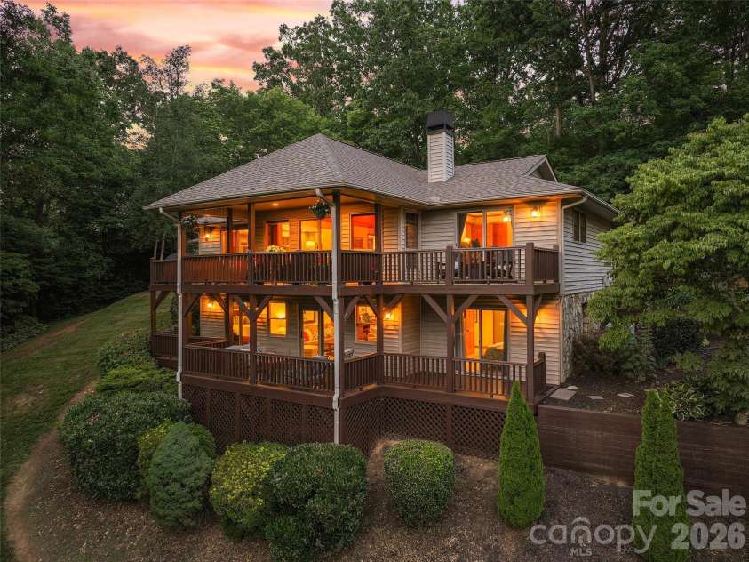 359 Saddlebrook Lane, Clyde, NC 28721.  MLS# CAR4393520, YatesRealty ID 31400. 