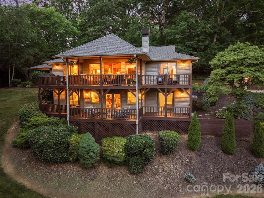 359 Saddlebrook Lane, Clyde, NC 28721.  MLS# CAR4393520, YatesRealty ID 31400. 