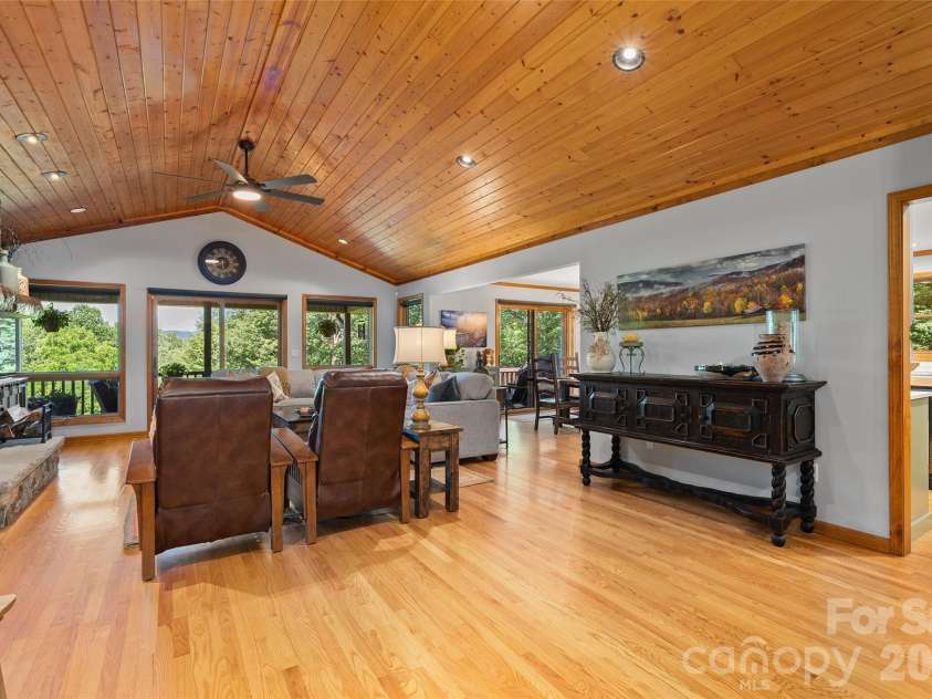359 Saddlebrook Lane, Clyde, NC 28721.  MLS# CAR4393520, YatesRealty ID 31400. Living room