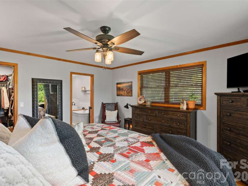 359 Saddlebrook Lane, Clyde, NC 28721.  MLS# CAR4393520, YatesRealty ID 31400. Primary Bedroom