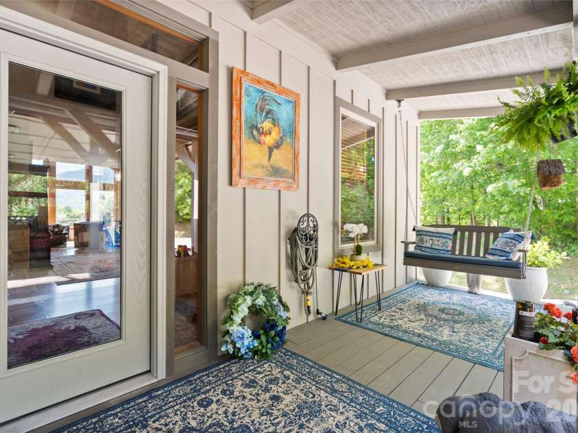 266 Hawks Crest Drive, Waynesville, NC 28786.  MLS# CAR4379016, YatesRealty ID 31401. 