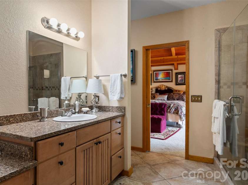 266 Hawks Crest Drive, Waynesville, NC 28786.  MLS# CAR4379016, YatesRealty ID 31401. 