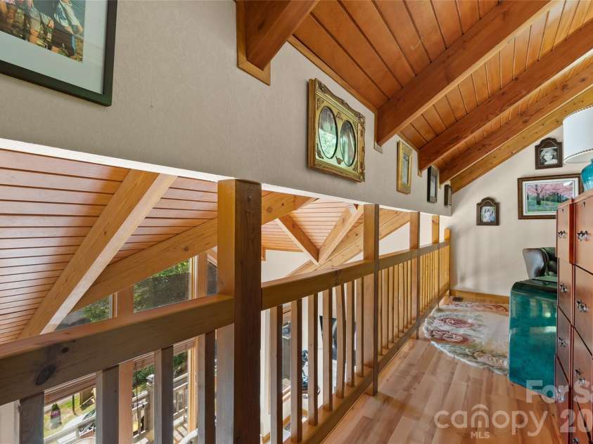 266 Hawks Crest Drive, Waynesville, NC 28786.  MLS# CAR4379016, YatesRealty ID 31401. 