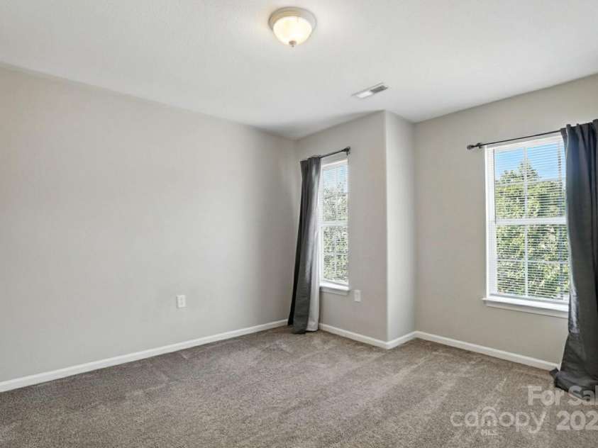 7036 Bullock Drive, Charlotte, NC 28214.  MLS# CAR4275962, YatesRealty ID 31401. 
