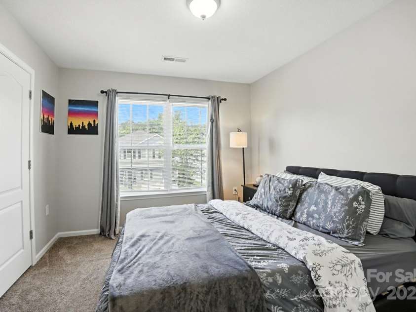 7036 Bullock Drive, Charlotte, NC 28214.  MLS# CAR4275962, YatesRealty ID 31401. 