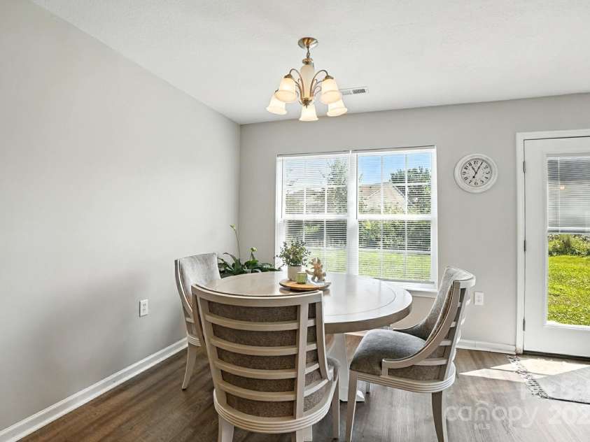 7036 Bullock Drive, Charlotte, NC 28214.  MLS# CAR4275962, YatesRealty ID 31401. 
