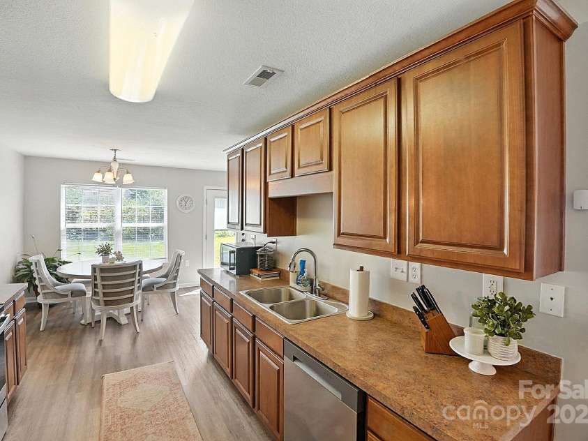 7036 Bullock Drive, Charlotte, NC 28214.  MLS# CAR4275962, YatesRealty ID 31401. 
