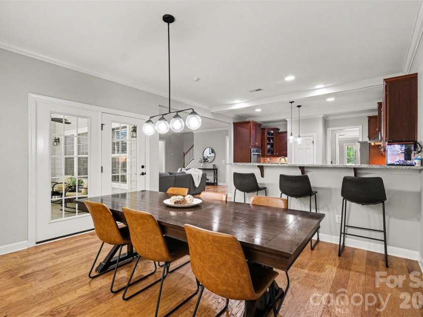 14943 Bagley Lane, Charlotte, NC 28227.  MLS# CAR4392753, YatesRealty ID 31402. Dining area