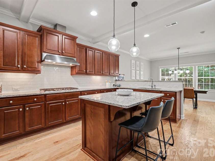 14943 Bagley Lane, Charlotte, NC 28227.  MLS# CAR4392753, YatesRealty ID 31402. Kitchen