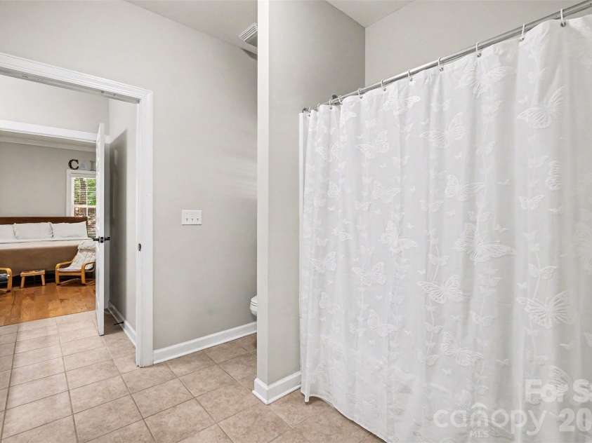14943 Bagley Lane, Charlotte, NC 28227.  MLS# CAR4392753, YatesRealty ID 31402. Shared full bathroom