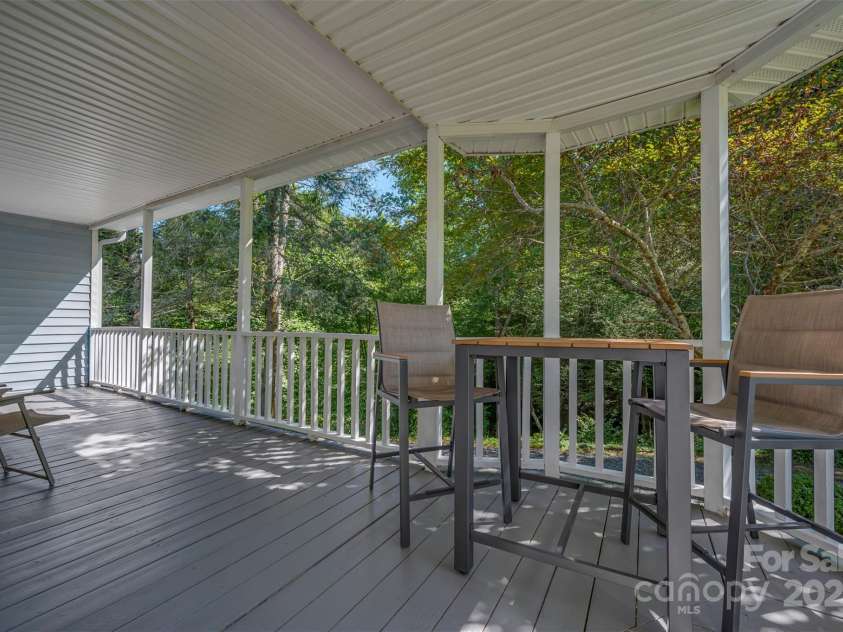7265 Naguib Amin Street, Hickory, NC 28602.  MLS# CAR4286544, YatesRealty ID 31402. 