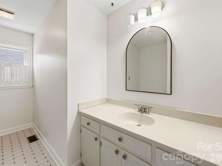 3447 Lake Shore Road, Denver, NC 28037.  MLS# CAR4394826, YatesRealty ID 31403. 
