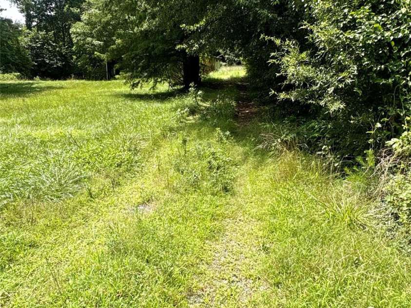 1031 Red Oak Drive, Walnut Cove, NC 27052.  MLS# CAR4289546, YatesRealty ID 31404. 