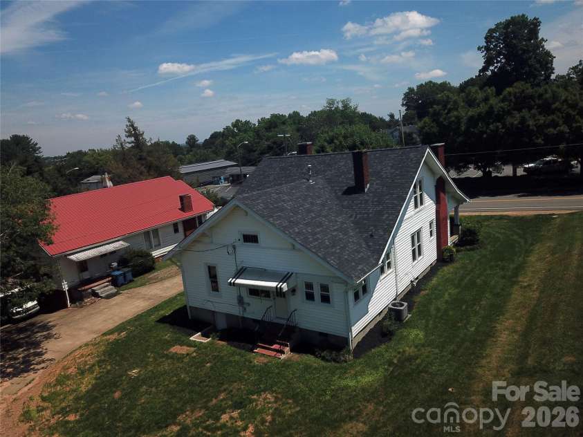46 Falls Avenue, Granite Falls, NC 28630.  MLS# CAR4381441, YatesRealty ID 31407. 
