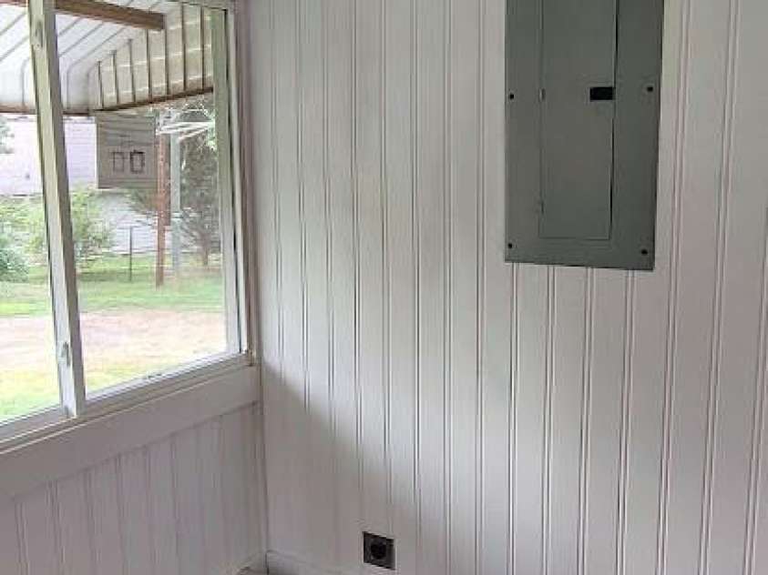 46 Falls Avenue, Granite Falls, NC 28630.  MLS# CAR4381441, YatesRealty ID 31407. 
