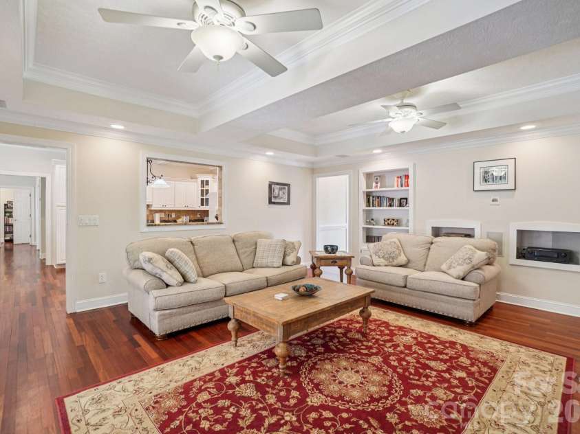 302 Davy Crockett Drive, Maggie Valley, NC 28751.  MLS# CAR4390074, YatesRealty ID 31408. 