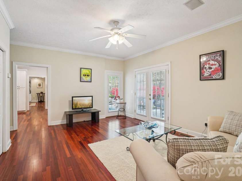 302 Davy Crockett Drive, Maggie Valley, NC 28751.  MLS# CAR4390074, YatesRealty ID 31408. 
