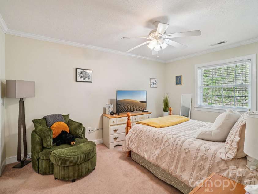 302 Davy Crockett Drive, Maggie Valley, NC 28751.  MLS# CAR4390074, YatesRealty ID 31408. 