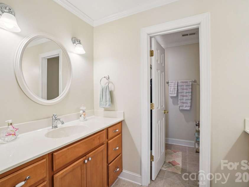302 Davy Crockett Drive, Maggie Valley, NC 28751.  MLS# CAR4390074, YatesRealty ID 31408. 