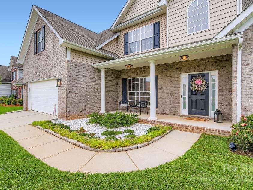 4120 Waxwood Drive, Monroe, NC 28110.  MLS# CAR4279472, YatesRealty ID 31408. Meticulously maintained landscaping. Pride of ownership is evident!