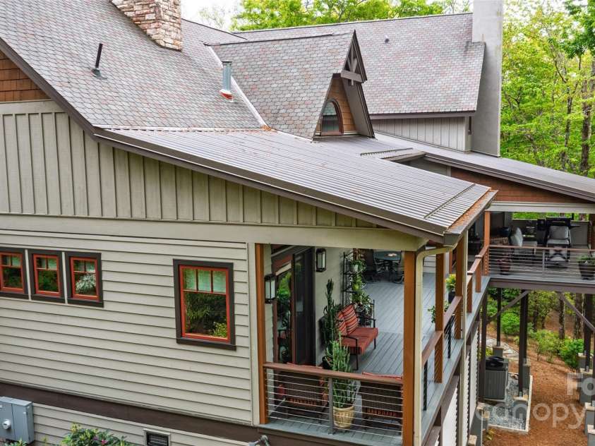 264 Jocassee Trail, Sapphire, NC 28774.  MLS# CAR4313390, YatesRealty ID 3141. 