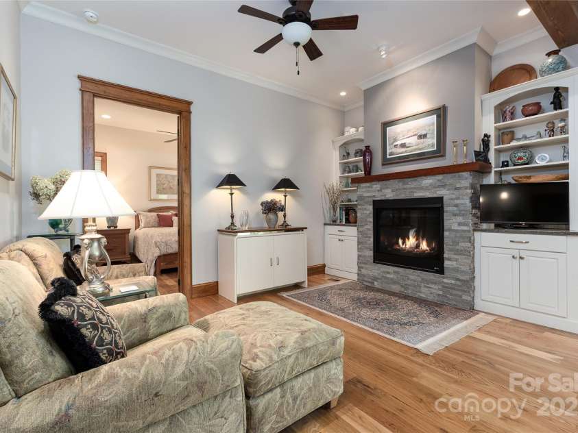 264 Jocassee Trail, Sapphire, NC 28774.  MLS# CAR4313390, YatesRealty ID 3141. 