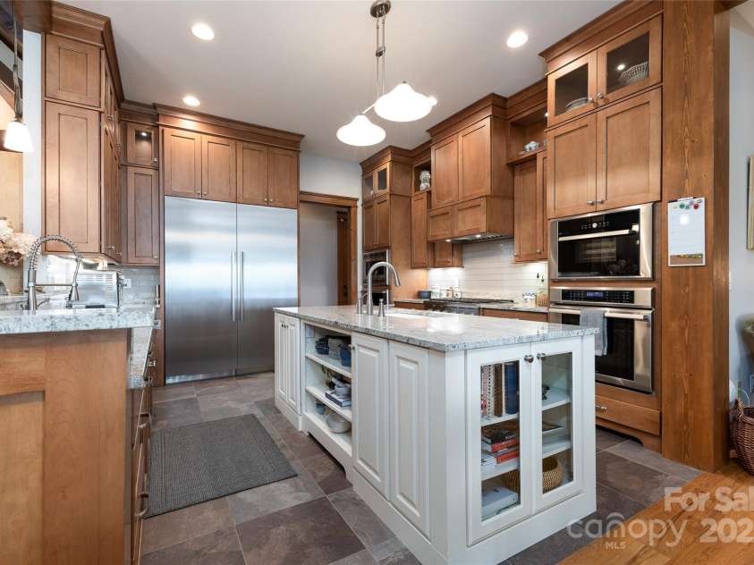 264 Jocassee Trail, Sapphire, NC 28774.  MLS# CAR4313390, YatesRealty ID 3141. 