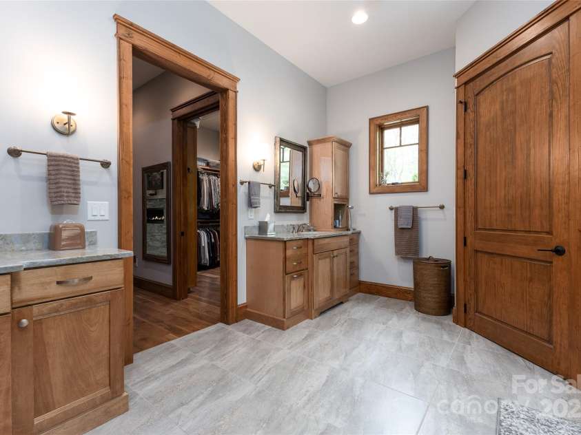 264 Jocassee Trail, Sapphire, NC 28774.  MLS# CAR4313390, YatesRealty ID 3141. 