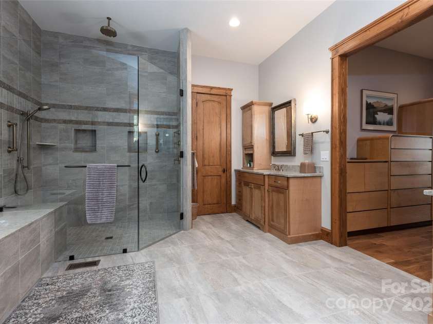 264 Jocassee Trail, Sapphire, NC 28774.  MLS# CAR4313390, YatesRealty ID 3141. 