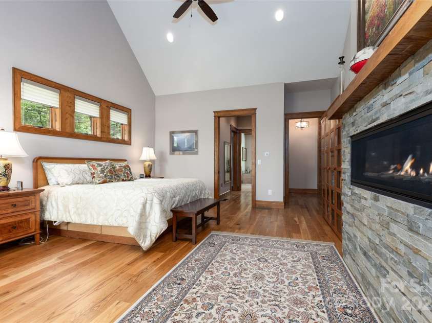 264 Jocassee Trail, Sapphire, NC 28774.  MLS# CAR4313390, YatesRealty ID 3141. 