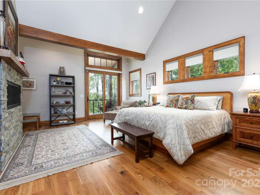 264 Jocassee Trail, Sapphire, NC 28774.  MLS# CAR4313390, YatesRealty ID 3141. 