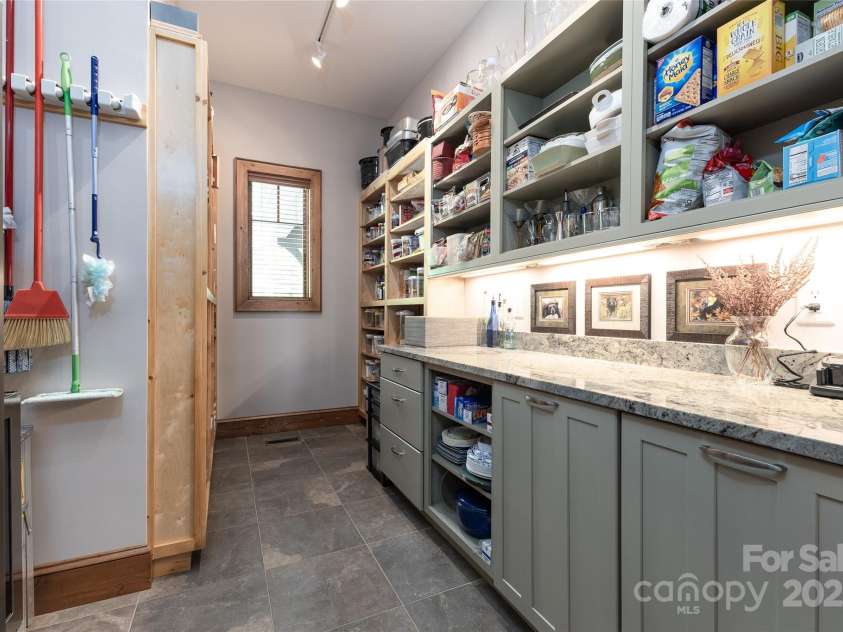 264 Jocassee Trail, Sapphire, NC 28774.  MLS# CAR4313390, YatesRealty ID 3141. 