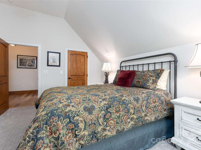 264 Jocassee Trail, Sapphire, NC 28774.  MLS# CAR4313390, YatesRealty ID 3141. 