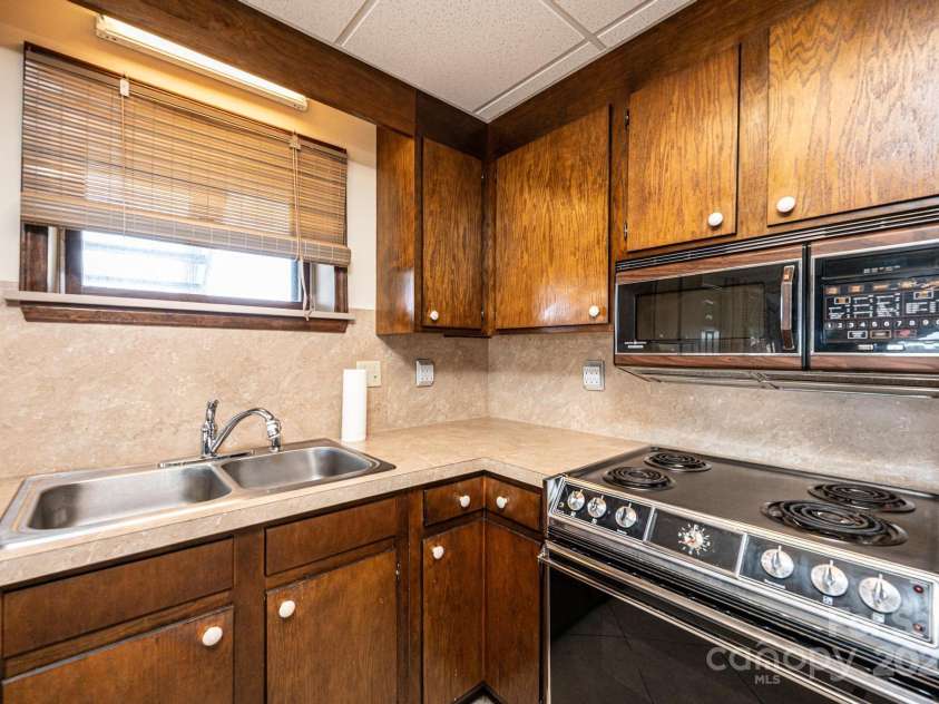 6133 Clearwater Road, Granite Falls, NC 28630.  MLS# CAR4239824, YatesRealty ID 3141. 