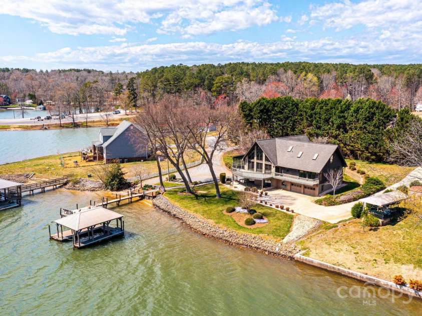 6133 Clearwater Road, Granite Falls, NC 28630.  MLS# CAR4239824, YatesRealty ID 3141. 