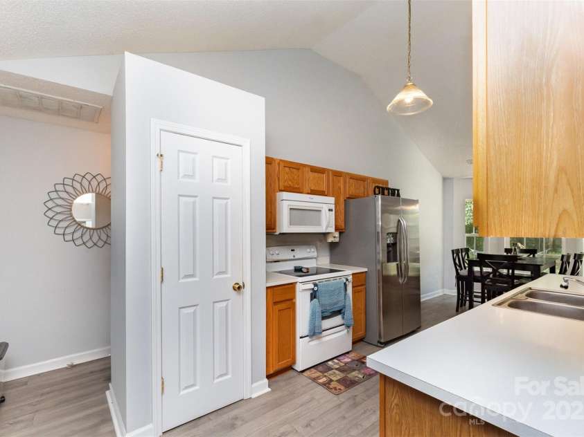3619 Dashiel Drive, Charlotte, NC 28262.  MLS# CAR4276777, YatesRealty ID 31410. 